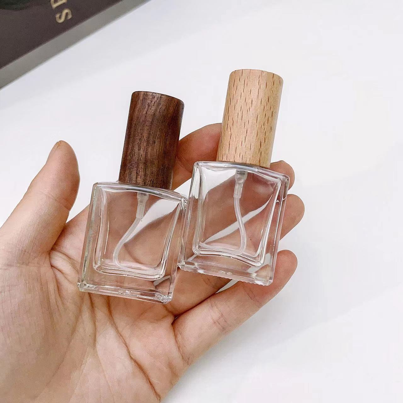 Scent Eliminator Spray - 나무 뚜껑이 있는 투명한 두꺼운 유리